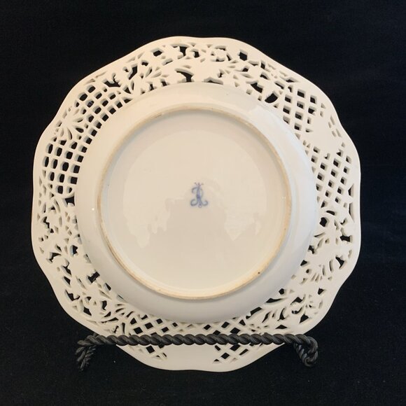 Helena Wolfsohn Reticulated Plate 8.5" Watteau Couple Scene Dresden Germany 4 - Picture 6 of 7